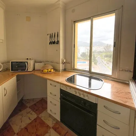 Spacious Flat In With Sea Views! Apartamento *