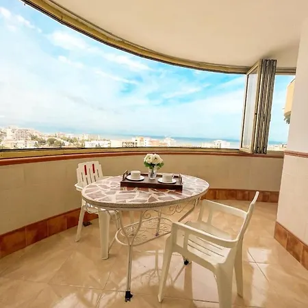 Spacious Flat In With Sea Views! * Torremolinos